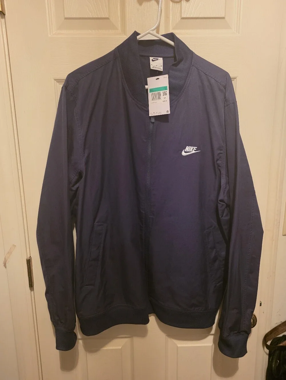 Nike Men's Navy Blue Lightweight Windbreaker Jacket